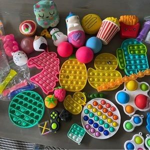 Fidgets lot